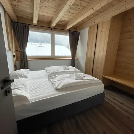 - Piz Boe - Center App. * Canazei