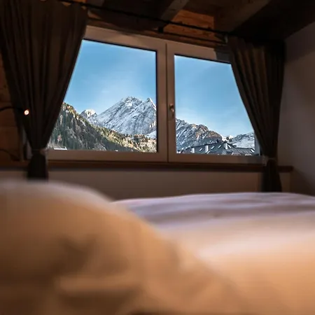 - Piz Boe - Center App. *