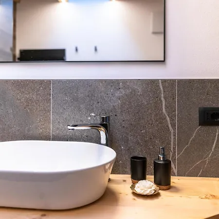 - Piz Boe - Center App. Canazei